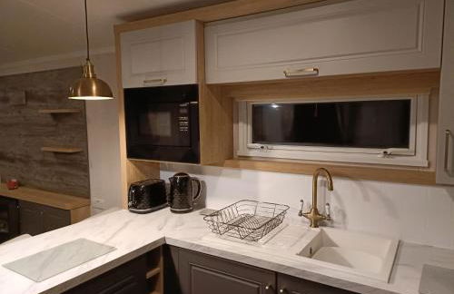 Hillingworth's Hot Tub Retreat - Lochmaben - Photo 10