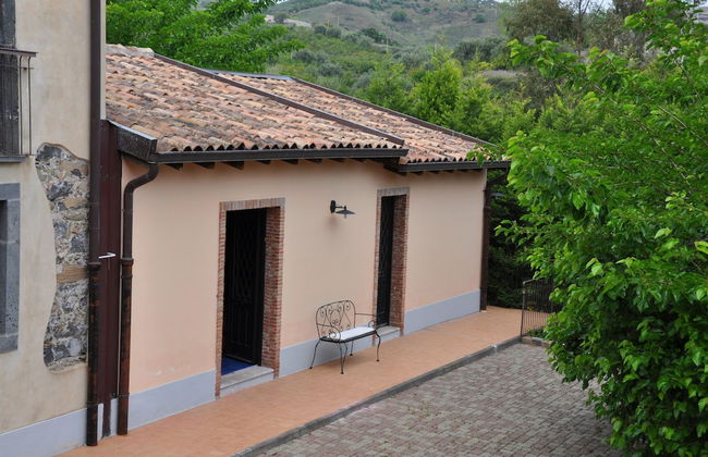 Antico Borgo Etneo Country Hotel - Photo 28