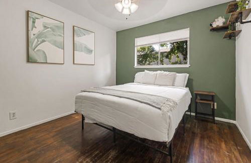 Chic in Chico w 2 Kings for Fam - Photo 8