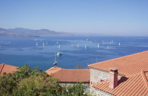 The Schoolmistress With The Golden Eyes, studios & rooms - Photo 9