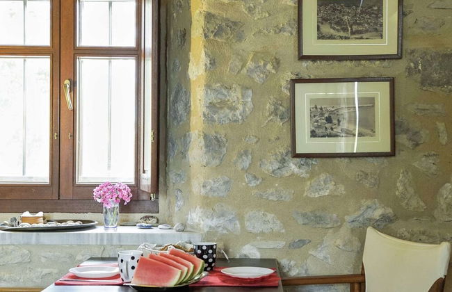 Holiday Home With Garden in Leonidio - Foto 1