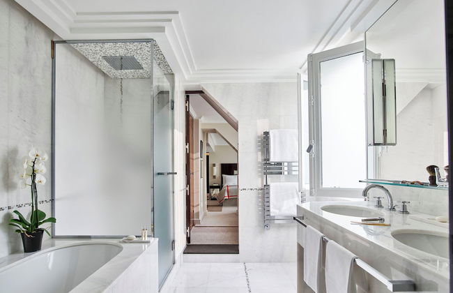 Hôtel Plaza Athénée - Dorchester Collection - Foto 77