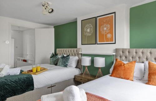 Parea Living - Hackney, 4-Bedroom Victorian House w Big Garden - Foto 12