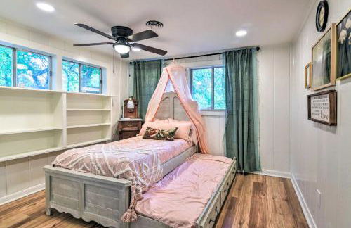 Upscale Dickinson Getaway with Yard on 1 Acre! - Foto 23