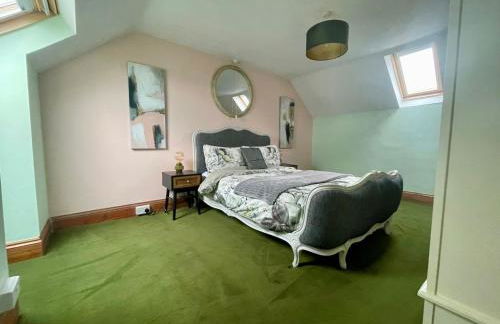 Rhianfa 4 bedroom house minutes walk from the beach - Photo 27