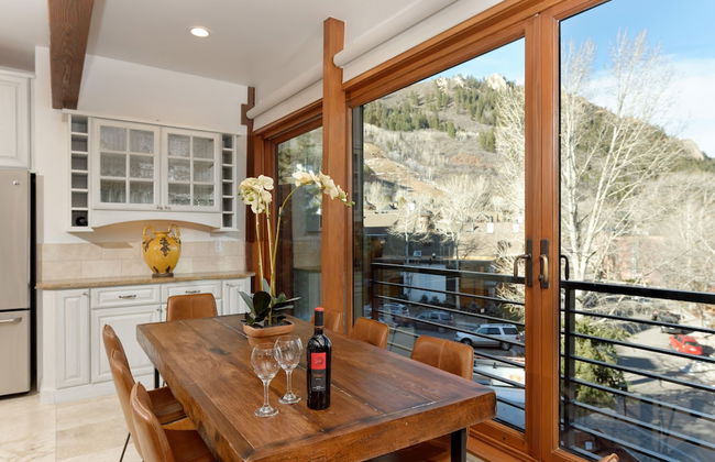 Durant Condominiums by Frias - Foto 28