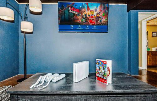 Theater, King&PoolTable with PrivateHotTub - Foto 35