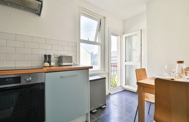 Beautifully Designed 2 Bed Apartment - Foto 30