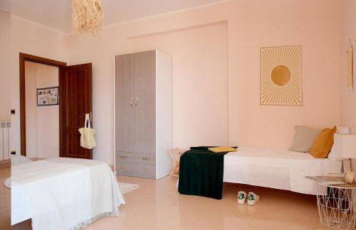 Sun-Filled Apartment, Breathtaking Coastal View, Gioiosa Marea, Limone by Ideal Sicily - Foto 10