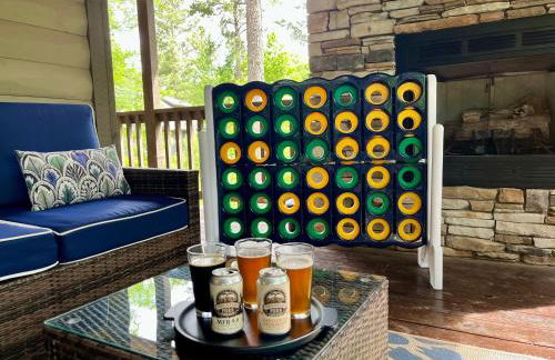 King Suite! Hot Tub, Arcade Games, L2 EV, Fire Pit, Kids Playset, Ping Pong, Dog Friendly - Foto 5