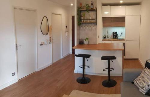 Résidence avec Parking et piscine - Proche airport - Foto 5