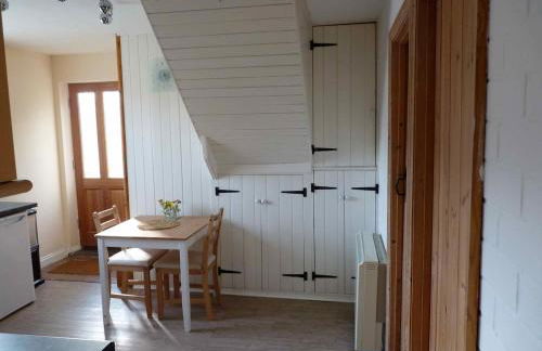 Pretty sunny cottage, Machynlleth - Photo 9