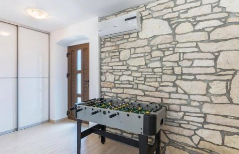 Two-Bedroom Holiday Home With A Fireplace In Barban - Foto 19