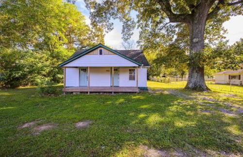 3 Bed 2 Bath Renovated Home Near The Lake - Foto 1