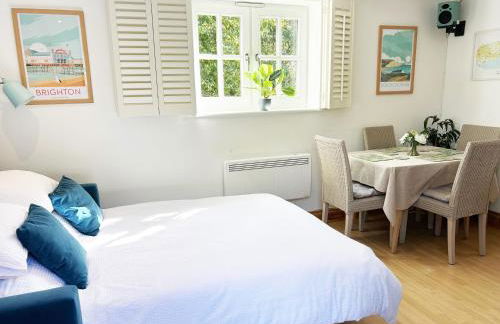 The Stables at The Forge - Cosy Cottage with Log Burner on S Downs Way, nr Brighton - Foto 21