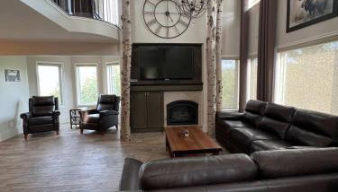 King Home- Mountain Oasis Pool & Views - Foto 2