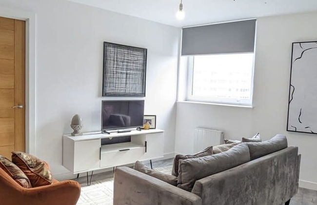 Modern 2 Bed Apt - 15 Mins to Birmingham Centre - Foto 1