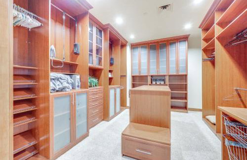 Hot Tub and Views Luxe Mountain Escape in Yucaipa - Photo 17