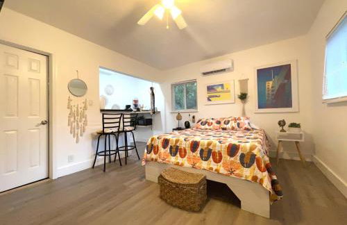 Tropical Paradise in Miracle Mile with Parking - Foto 57