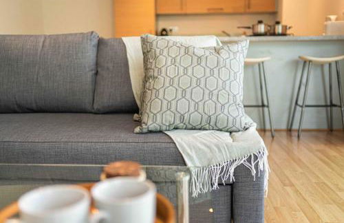 Stylish 2-Bed with Stunning View - Foto 23