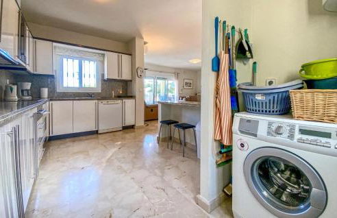 Beautiful Home In Orihuela Costa - Foto 14