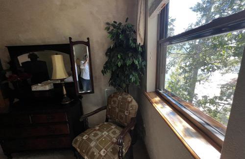 C18, Two bedroom, two bath log-sided loft Harbor North luxury loft cottage with hot tub cottage - Foto 10