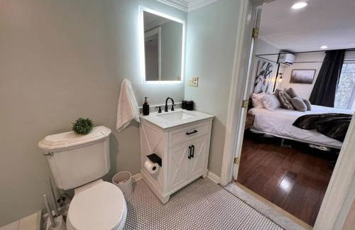 Cozy Cabin on the Lake w/ HotTub - Foto 24