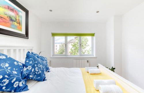 Central Bright 3 Bed Flat with Pool & Parking - Foto 14