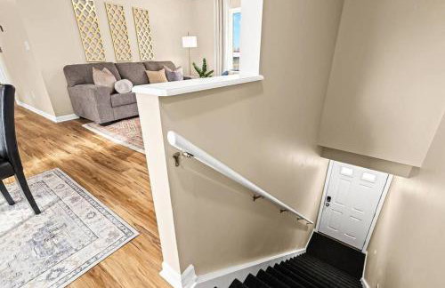 New! Charming Upper Unit in the Heart of Roseville - Foto 24