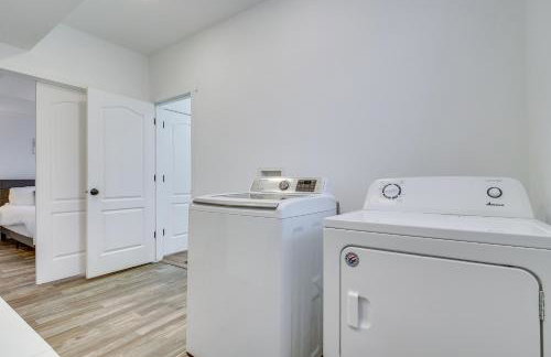 Stunning Peak Views Near Utah Lake! Cozy Getaway - Photo 21