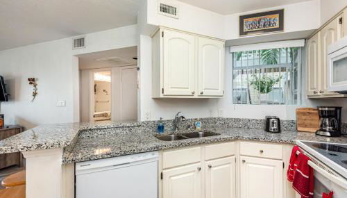 Serene Pondside Getaway - BC10 - Foto 4