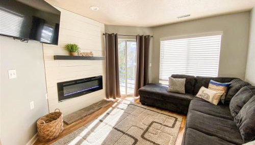 Beautiful Inn Building Condo 208 Pet friendly - Photo 2