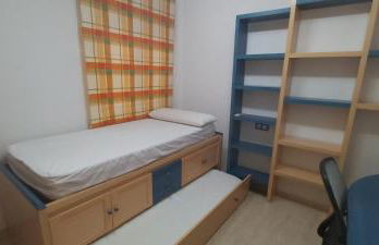 Adosado con piscina y terraza a 700m de la playa - Foto 8