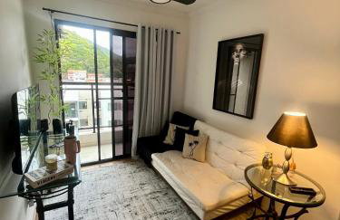 Aconchego e localização, a 10 minutos de CAMINHADA da praia e a 26 minutos de carro do RIR26, com vaga de garagem e 2 banheiros para maior conforto dos nossos hóspedes - Foto 4