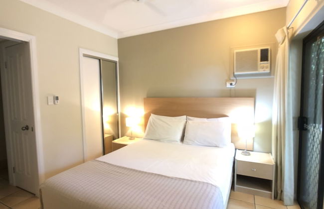 City Plaza Apartments - Foto 6