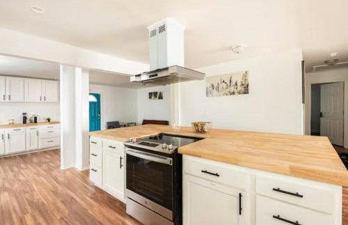 A Place to Escape 5 minutes from Downtown Newly Renovated - Foto 21