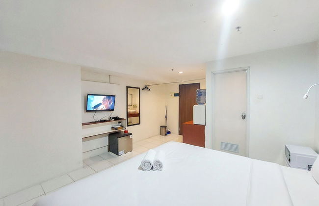 Good And Restful Studio (No Kitchen) At Sentraland Medan Apartment - Foto 3
