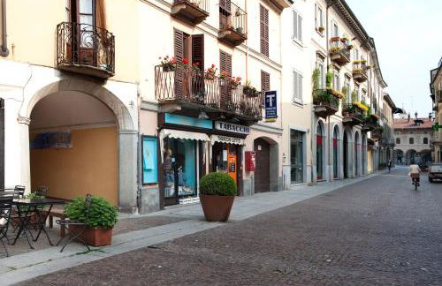 Sotto i merli - Foto 22