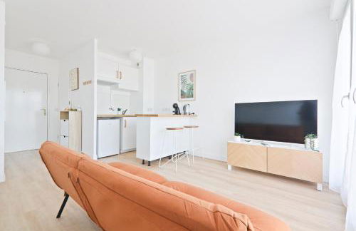 Studio Orly 15 min I Balcon, cuisine, Wi-Fi rapide - Foto 7