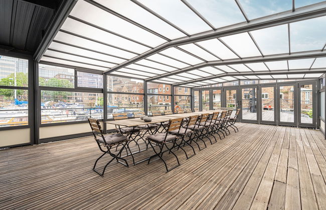 JOIVY Stunning 5-Bed Boathouse On The River Thames - Foto 15