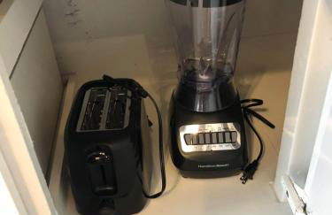 The Comfi Coral - Large 1 Bedroom Studio A - Photo 5