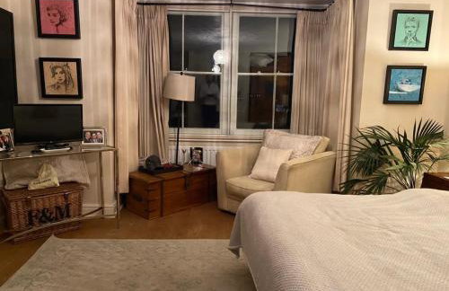 Upper House Stunning Country Home - Photo 41