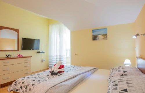 Holiday Home Villa Mile mit beheiztem Pool- Grill und Terrasse by Interhome - Foto 39