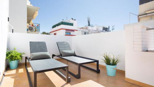 Sitges Group Calm Beach - Photo 5