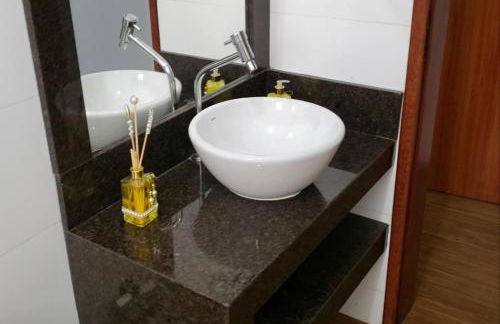 Apartamento Mobiliado com 2 quartos, 2 banheiros e garagem em Conselheiro Lafaiete-MG - Foto 30