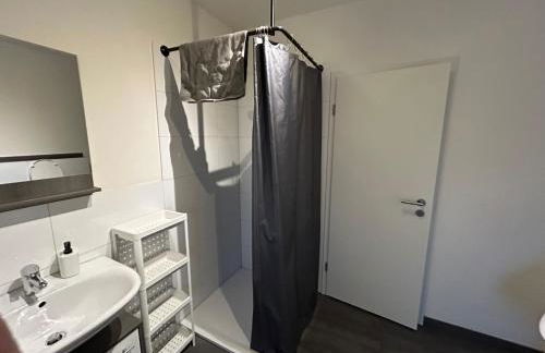 3 Mehrbettzimmer, Küche, Bad für Arbeiter und Monteure in Gau-Weinheim - Foto 9