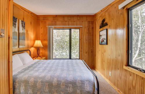 Family Cabin with Private Dock on Caribou Lake! - Foto 16