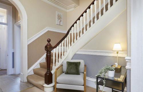 Hayy Contractor House 5 Bedroom Huddersfield Sleeps 18 - Foto 37