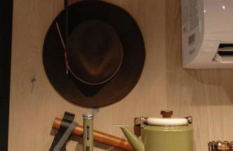 Staghorn | Modern Lux Mirror Home | HotTub & Woods - Foto 33