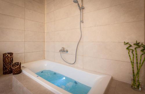 Titus CFU - Photo 21